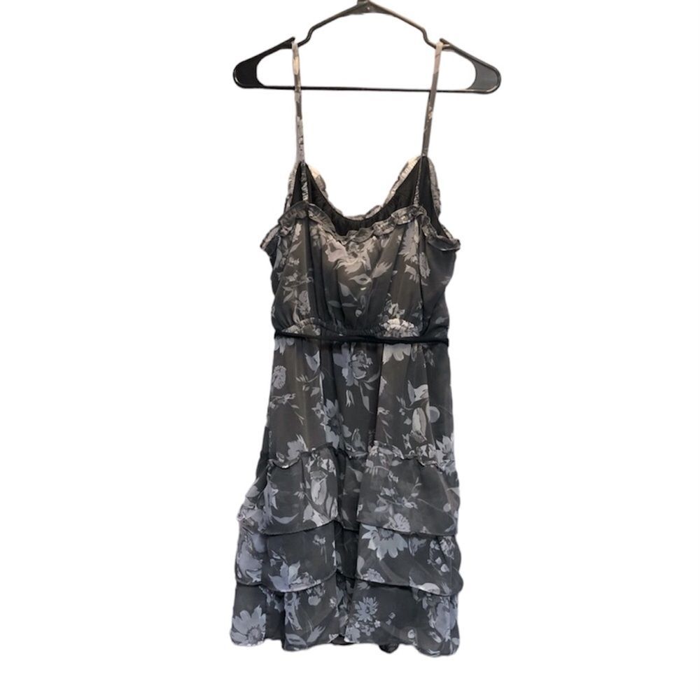 American Eagle women’s belted gray/white floral, ruffled dress, size 12 - Picture 2 of 6